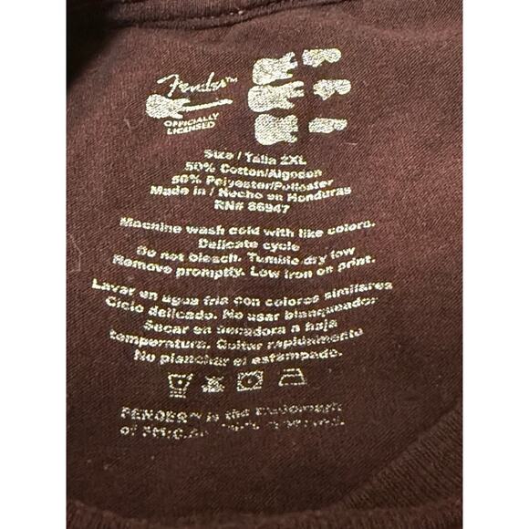 Fender Guitar T-Shirt Legends Never Die Logo Dark Red‎ Size XXL - Picture 7 of 9